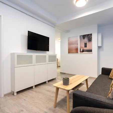 Blue Design In Magheru Apartment