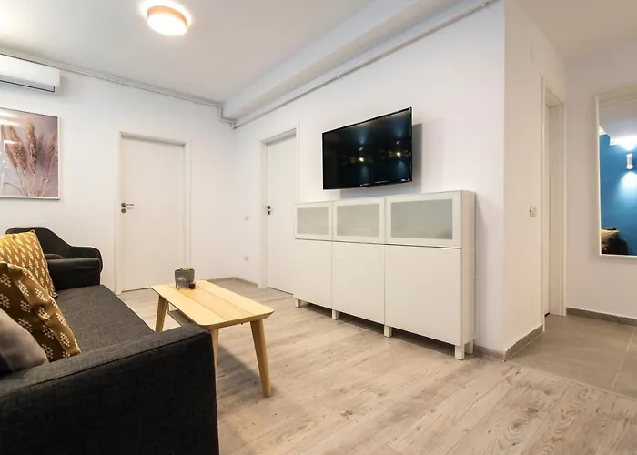 Blue Design In Magheru Апартаменти Бухарест