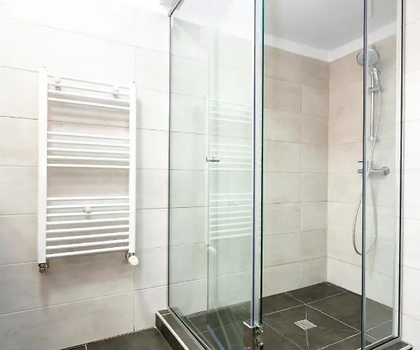 Blue Design In Magheru Апартаменти Бухарест