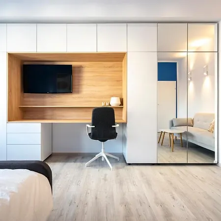Blue Design In Magheru Apartment